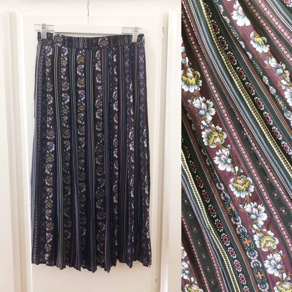 Mossimo floral/striped/tribal pattern skirt